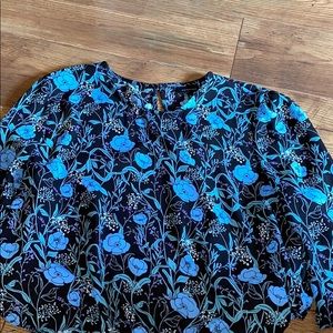 Blue floral blouse with a side tie (LIKE NEW)